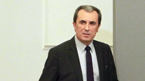 Орешарски разговаря за бизнес с българи в Баку