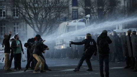 Насилие в Нант при протест срещу проект за ново летище