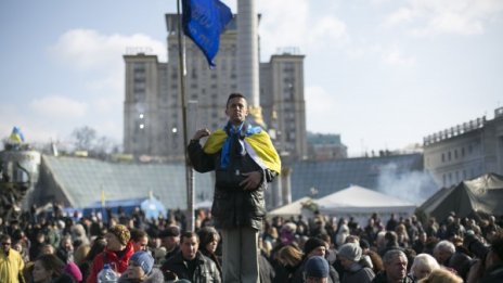 Русия се опитва да задържи Украйна по всякакви начини