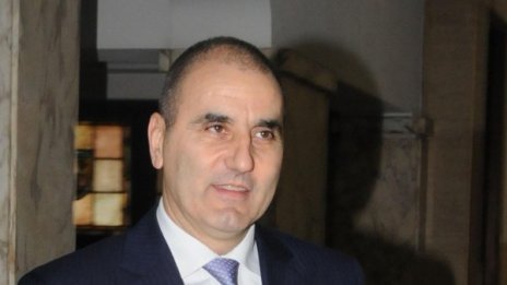 Грешки в обвинението за СРС-тата видя адвокат на Цветанов 