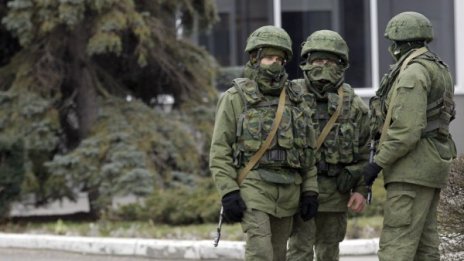 2000 руски войници кацнали в Симферопол