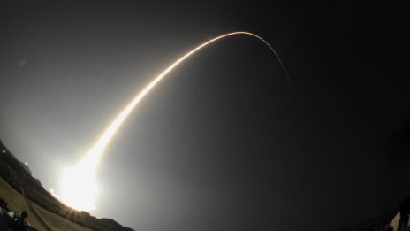 НАСА предвижда мисия до юпитеровата луна Европа 