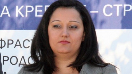 9 месеца "министерстване" и скандално решение!