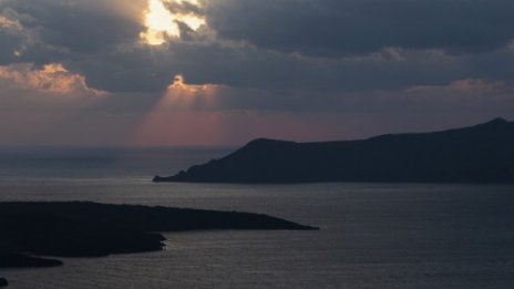 Спрян кораб в Червено море пренасял ракети