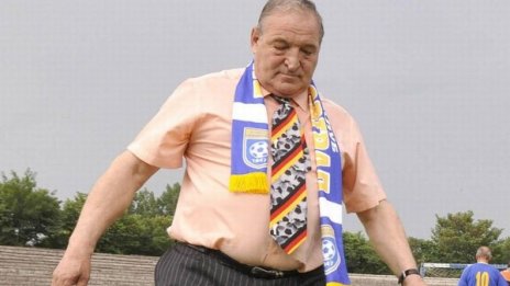 Пената ще става треньор в чужбина