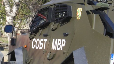 Кой издаде разрешително за оръжие на стрелеца, пита БСП 
