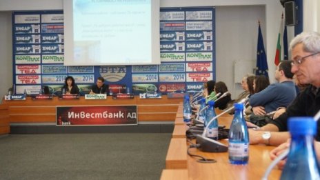 150 безработни обучи "Информационно обслужване" АД в 7 града в страната с европари