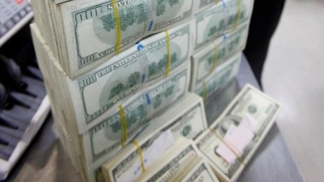 МВФ се споразумя за помощ от $27 млрд. за Украйна