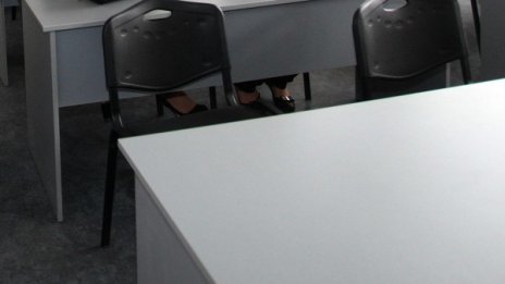 Миниваканция за учениците заради матурите и евровота