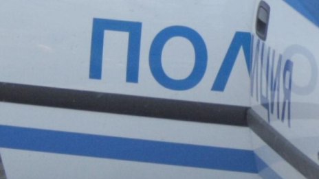 Задържаха 14 футболни фенове за счупен прозорец на трамвай