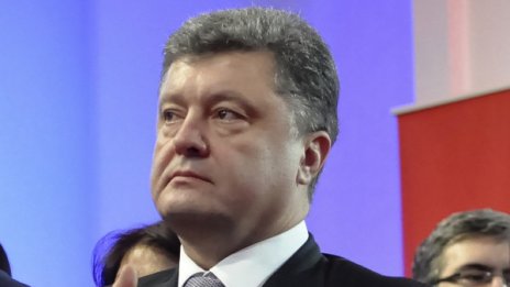 Фаворитът за президент на Украйна иска икономическо ембарго срещу Русия