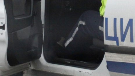 Вътрешна проверка в МВР заради скъсана униформа