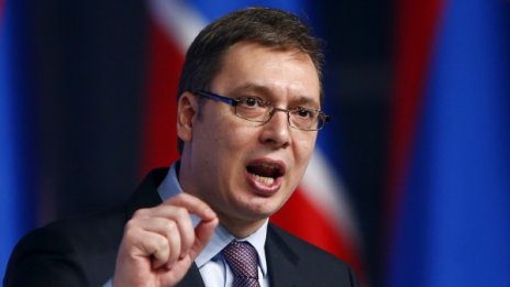 Вучич предвижда намаляване на заплатите в държавния сектор в Сърбия