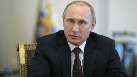 Путин си вдигна заплатата над 2,5 пъти 