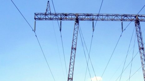 Ако дефицитът в енергетиката е 1 млрд., токът трябва да скочи с 20%
