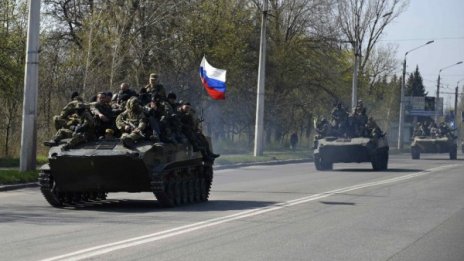БТР-и с руски знамена в Краматорск и Славянск