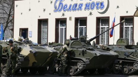 В Краматорск не пускат украинските военни да напреднат към Славянск