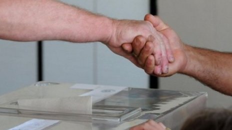 ГЕРБ - дразнителят на БСП, не АБВ