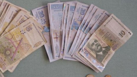 Пловдивски пенсионер "изгоря" с 3400 лева