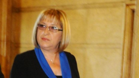 Сваляне имунитета на Цачева и оставка на плевенския кмет иска ББЦ