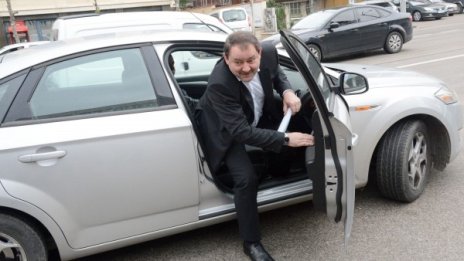 Цацаров поиска отстраняване от постовете на Пенгезов и Петков 
