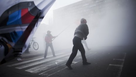Украйна забрани на руските компании да летят до Донецк и Харков