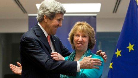 САЩ и ЕС "за" дипломатическо решение на кризата в Украйна