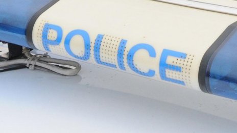 Двама полицаи са били нападнати от група мъже във Врачанско 
