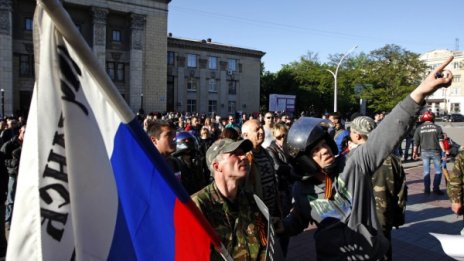 Украйна готова за разговори с изтока, но не с "терористи"