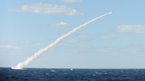 Руски подводници изстреляха балистични ракети 