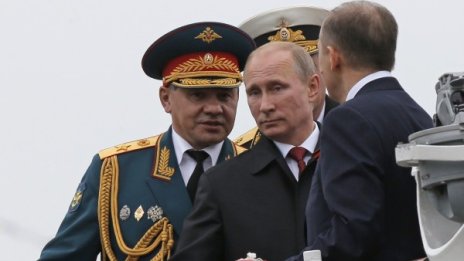 Путин направи преглед на корабите в Севастопол