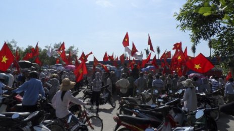 Стотици китайци избягали от Виетнам в Камбоджа 