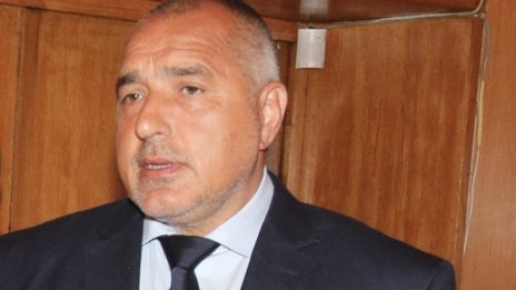 Управлението им се срутва, а ние кабинети сме имали, имали...