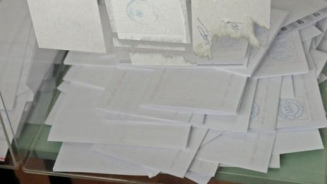 Половината евродепутати от България – пак същите