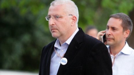 ДПС поглъща БСП, коментира Светослав Малинов 