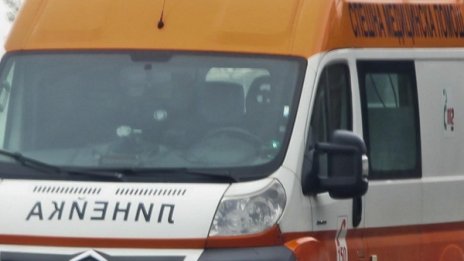 Двама служители на "Биовет" са с изгаряния след трудова злополука