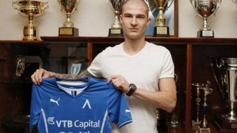 Гонзо продължава с чистката в Левски
