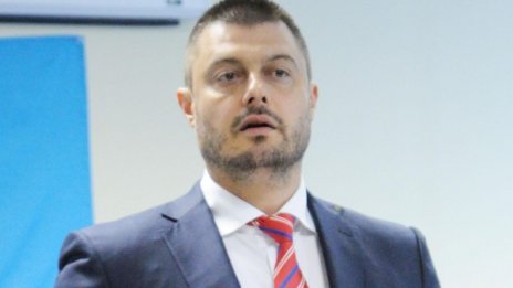 Бареков иска да извади ДПС от властта с общ алианс