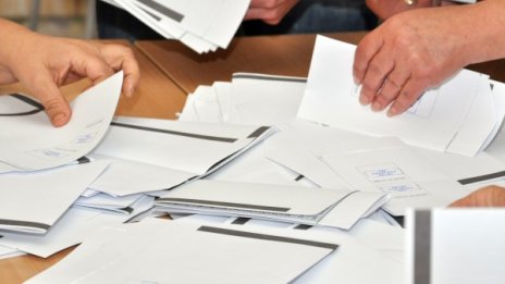 Касиране на евровота -  буря в чаша вода
