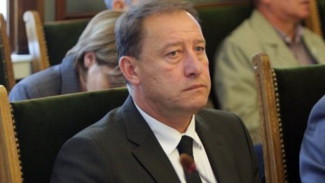 Трябва да мислим за предсрочен вот, призна Найденов 