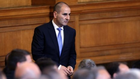 ГЕРБ удари рамо на левицата за задължителното гласуване 