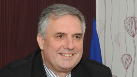 Калфин с анализ: Управлението - жертва на ламтеж за власт