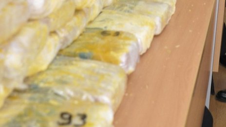 Хванаха двама турци с над 25 кг кокаин на Малко Търново