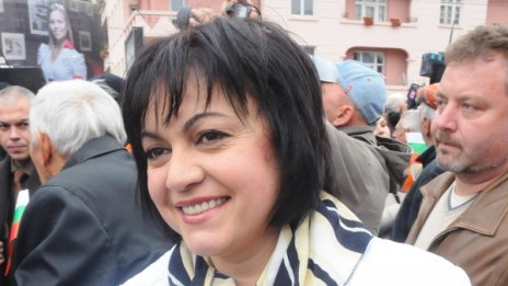 Нинова: Оставка, но след приемането на бюджета