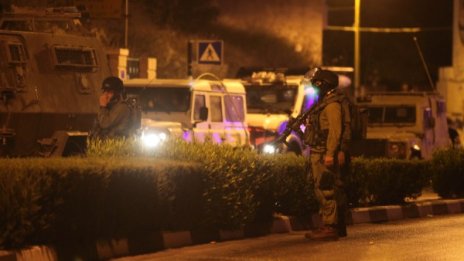 10 сирийски военни са загинали при израелските удари