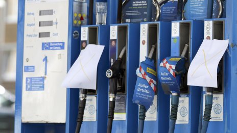 Цените на петрола скочиха рязко след речта на Тръмп