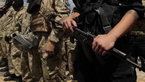 Сепаратисти са обстрелвали райони в Източна Украйна 