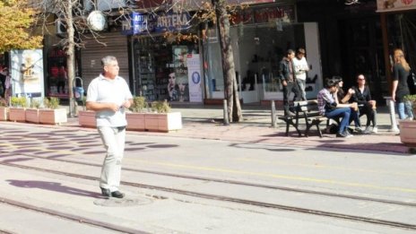 Имиджът на България по света се подобрява, смята експерт