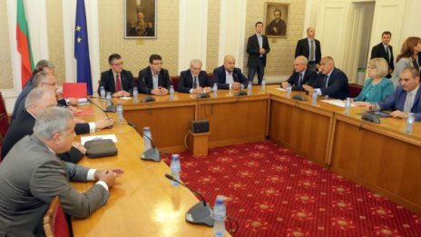 План Б - кризисен експертен кабинет преди вота 