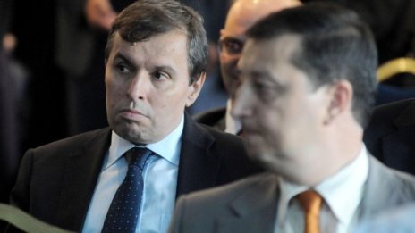 Спрягат бивш шеф на БНБ за служебен премиер 